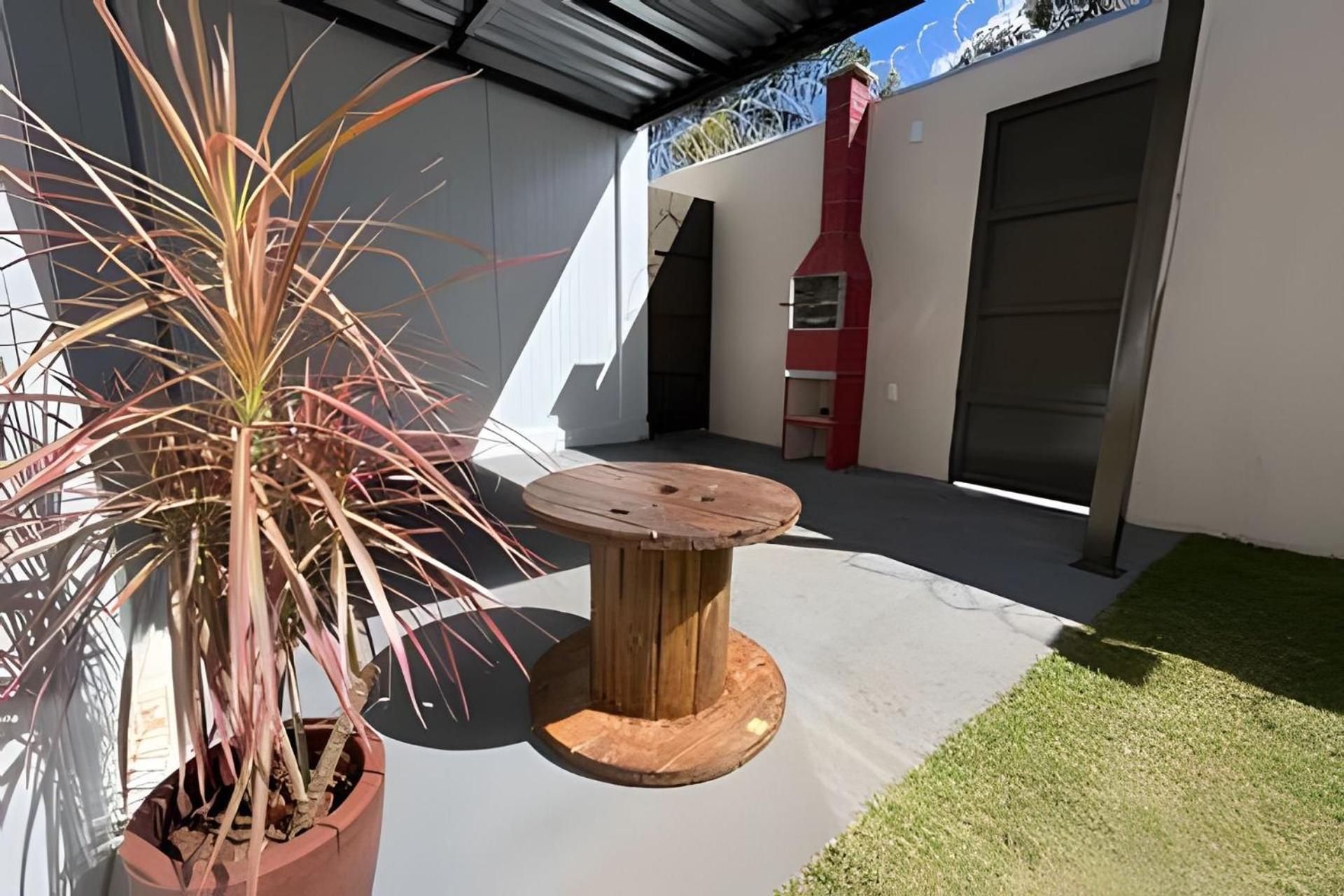 Ln Studios Uberlandia Luaran gambar