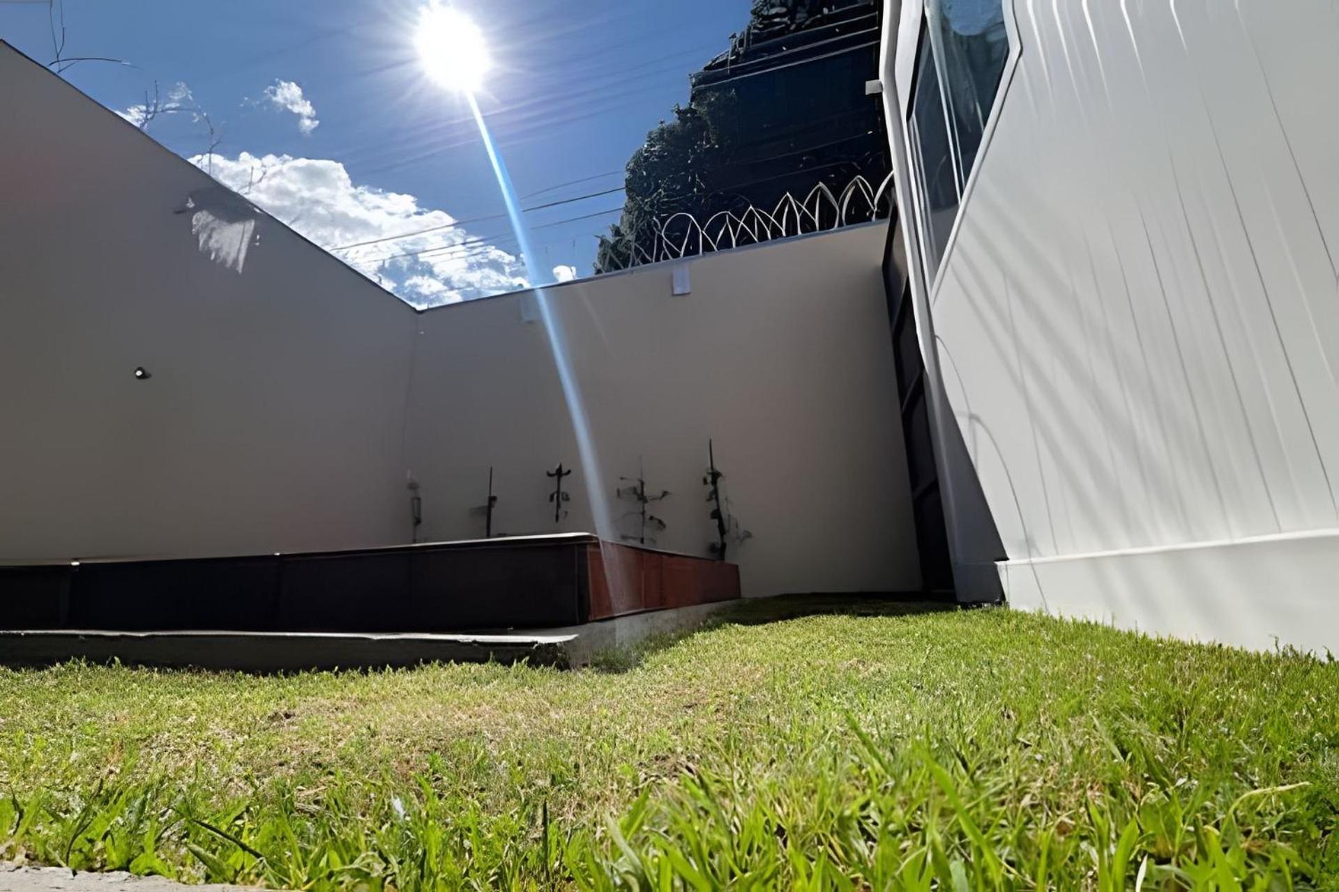 Ln Studios Uberlandia Luaran gambar